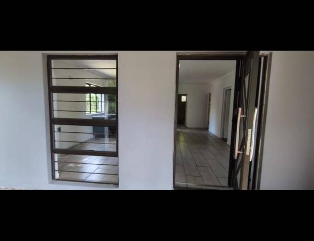2 BEDROOM HOUSE FOR SALE IN GLENMORE BEACH